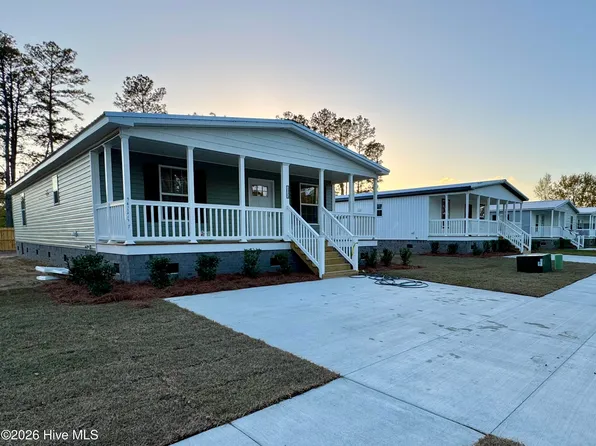 1025 Pine Ridge Court, Castle Hayne, NC 28429