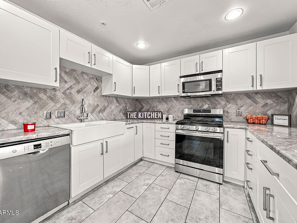 1st image of 7137 N 33rd Avenue