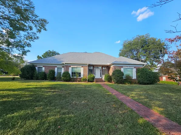 101 Gloster Ct, Dothan, AL 36303