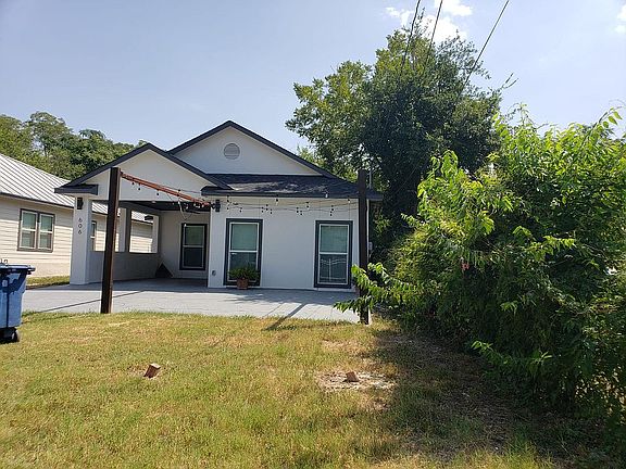 2nd image of 606 Leigh St