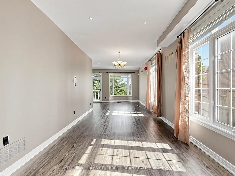 45 Cameo Dr — Photo 4