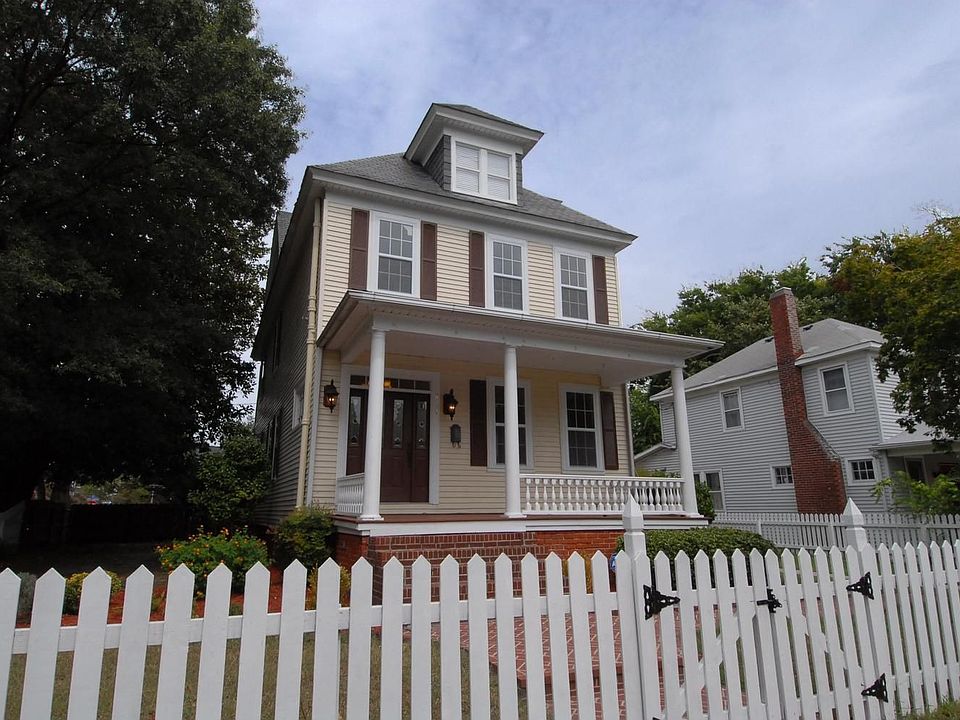 1st image of 834 Shirley Ave