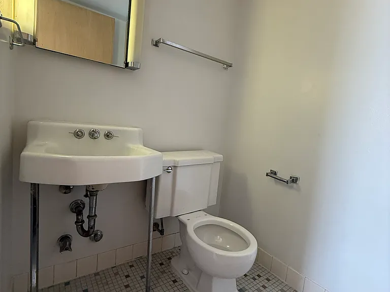 Reba Pl — Photo 10