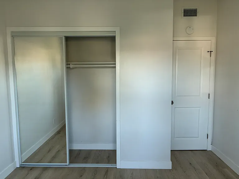 957 N Jasmine Ave — Photo 9