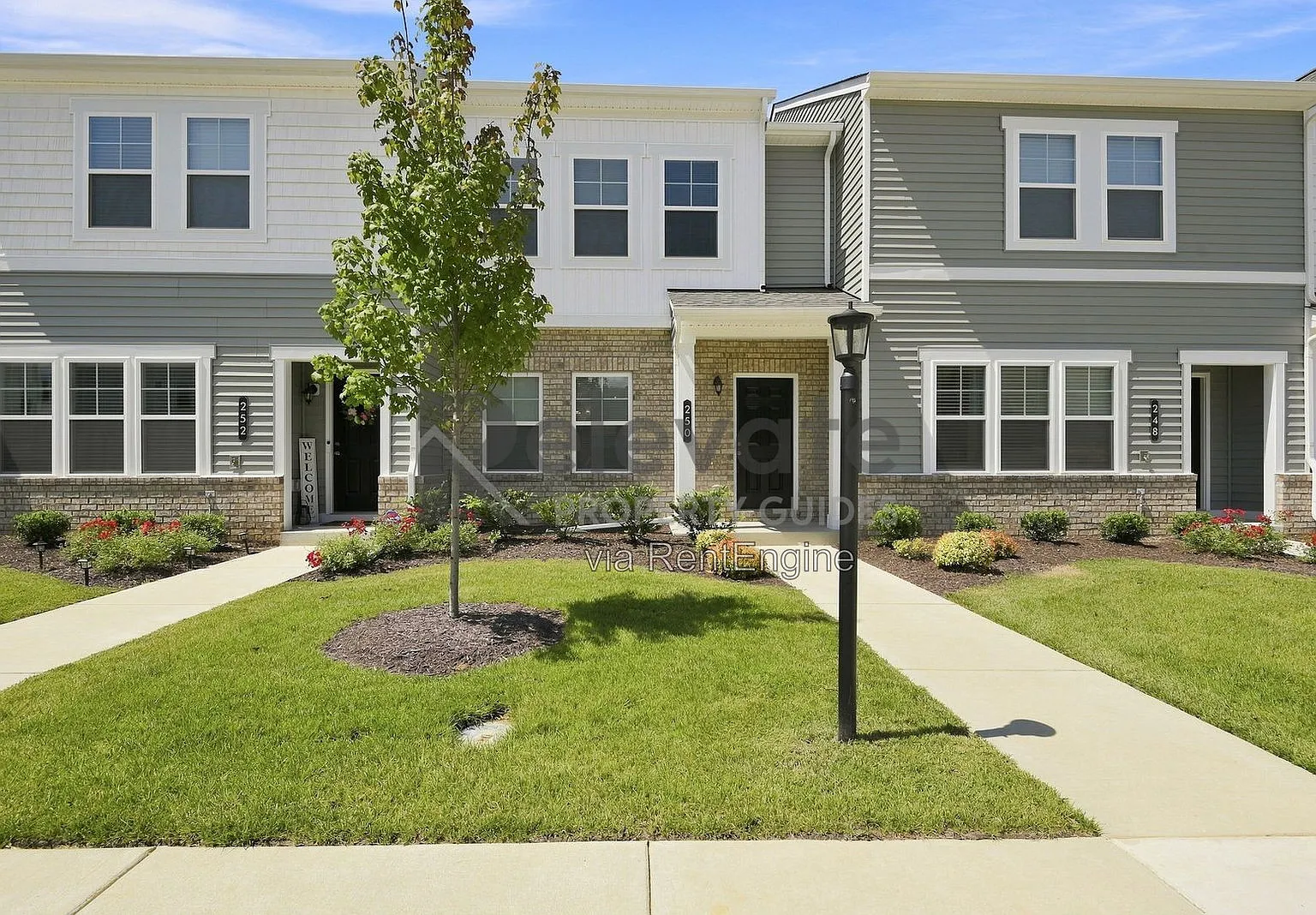3 bed, 3.0 bath, 1336 sqft, $2,395 — Photo 1