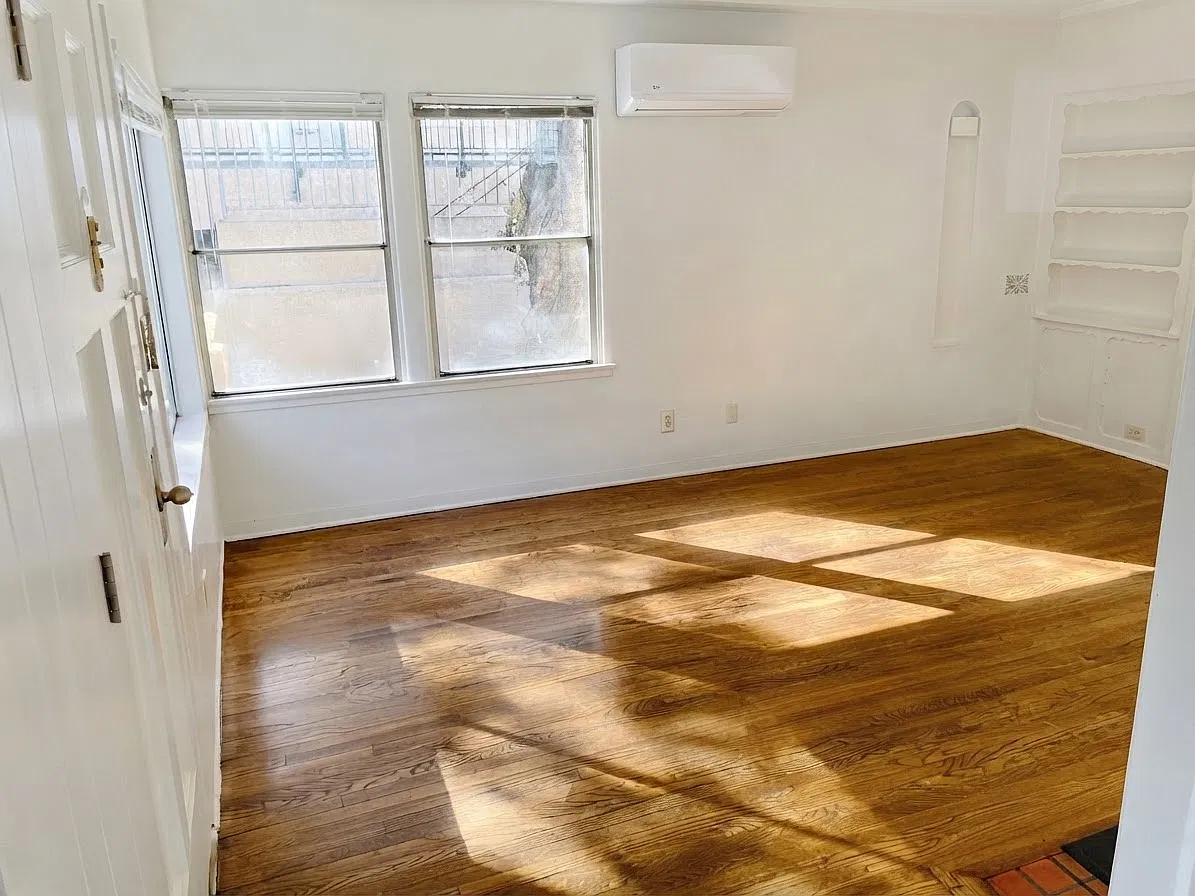 1 bed, 700 sqft, $1,995 — Photo 3