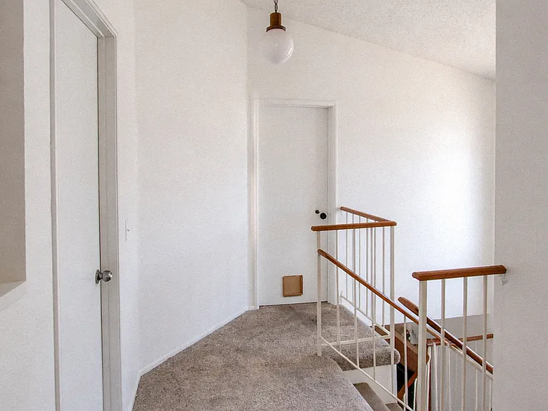 45136 Watford Ave — Photo 5