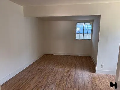 2 bed, 800 sqft, $3,200 — Photo 3