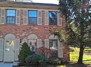 220 Haverford Ct, Aberdeen, NJ 07747