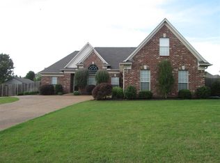 35 Brookhaven Dr, Oakland, TN 38060