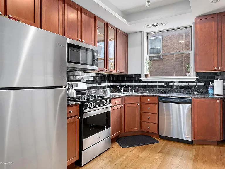 1522 W Fargo Ave #2N — Photo 3