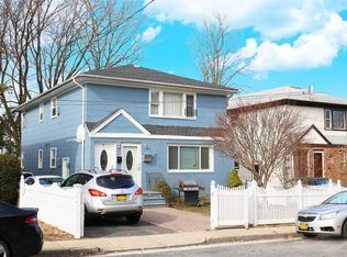 15 Attorney St, Hempstead, NY 11550