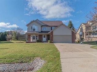 2974 Walbridge Rd, Rochester Hills, MI 48307