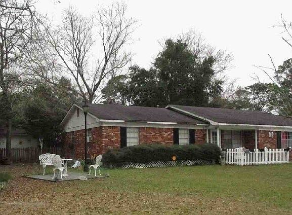 2nd image of 300 Berkley Dr