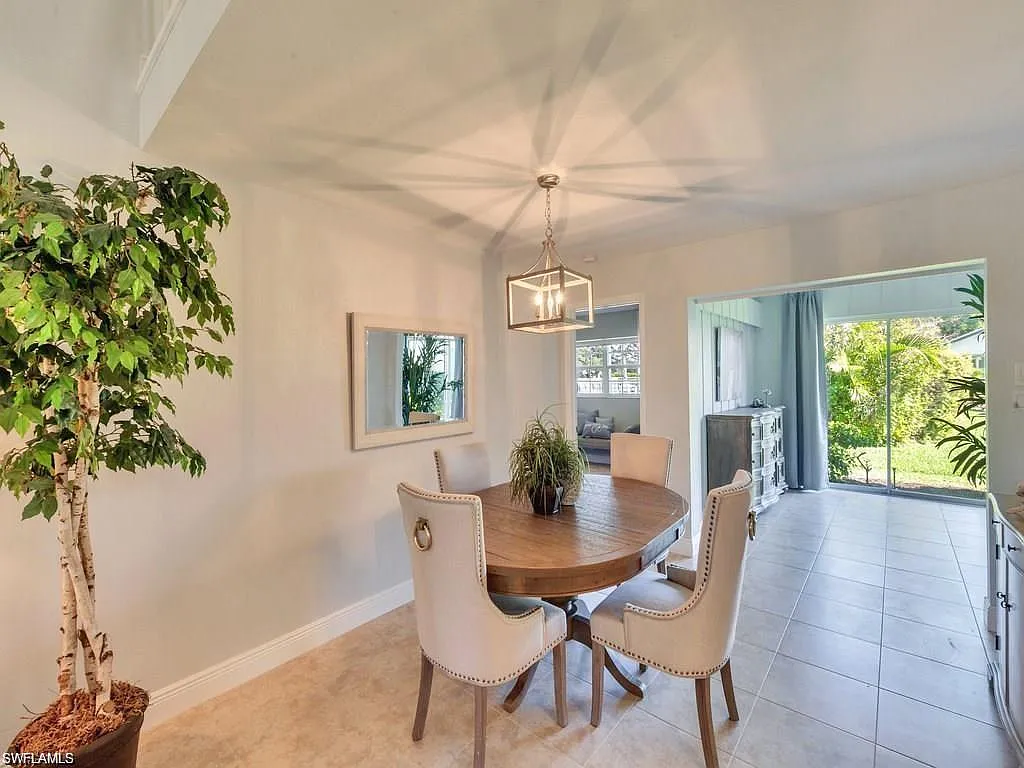 3 bed, 3.0 bath, 1933 sqft, $4,300 — Photo 4