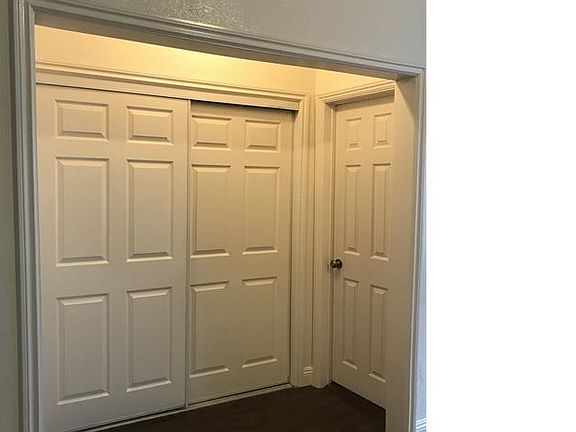 3rd image of 1932 W 25th St APT 10