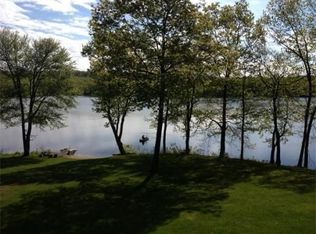 92 Lovett Rd, Oxford, MA 01540