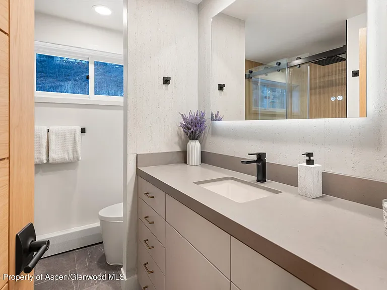 75 Bennett Ct — Photo 34