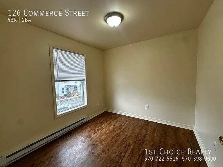 126 Commerce St — Photo 8