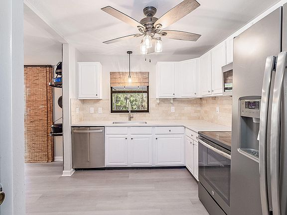 5th image of 531 SE 3rd St