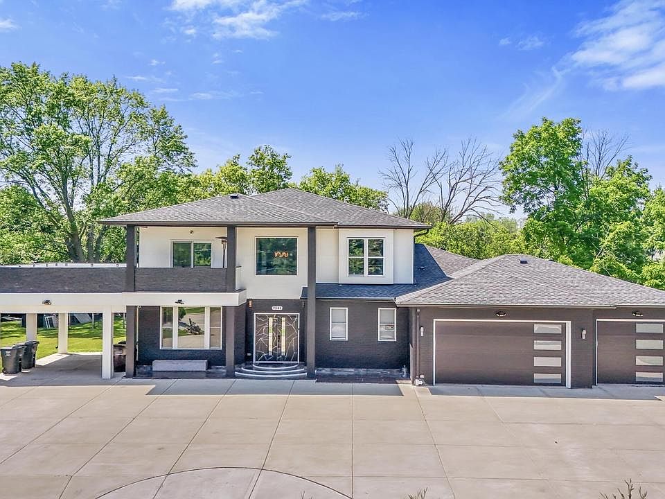 1st image of 7341 S 76th STREET