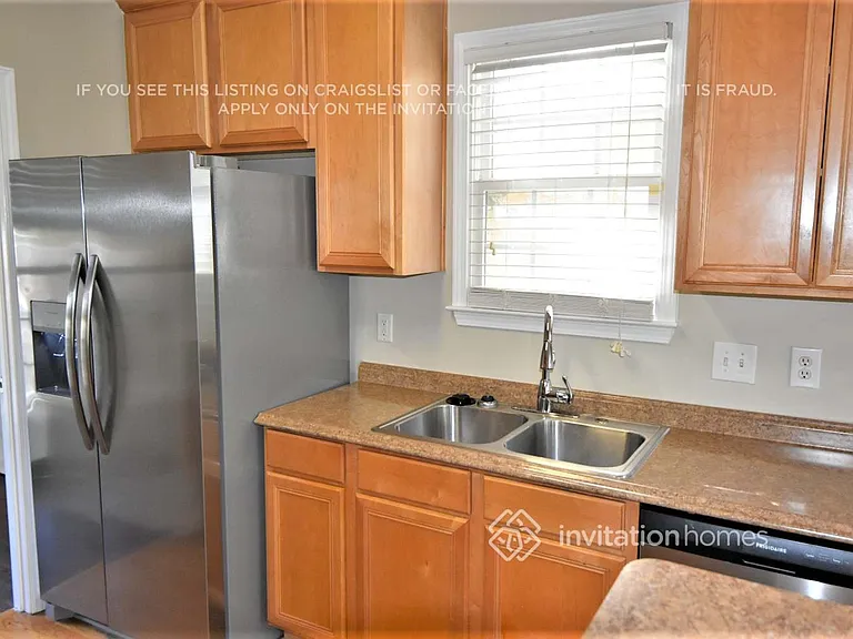 912 Siena Dr — Photo 6
