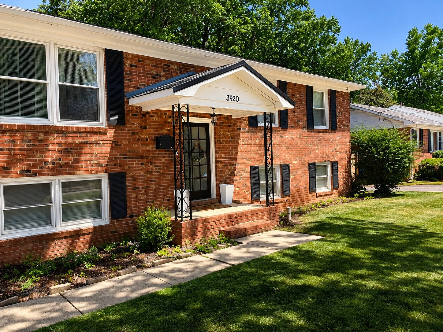 3920 Whitfield Rd — Photo 1