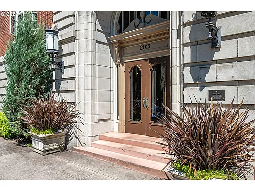 2015 NW Flanders St Photo 1 2015 NW Flanders St Photo 1