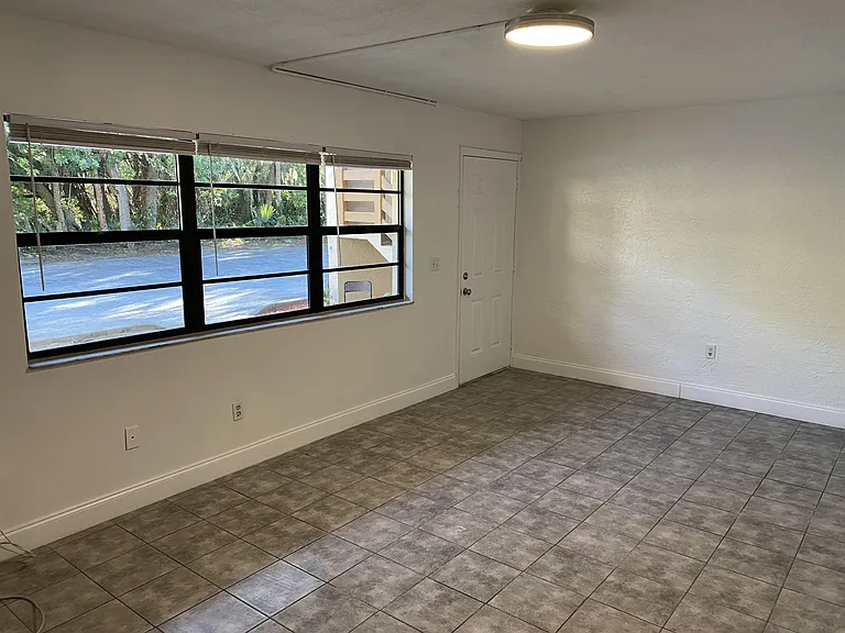500 Rockpit Rd #9 — Photo 15