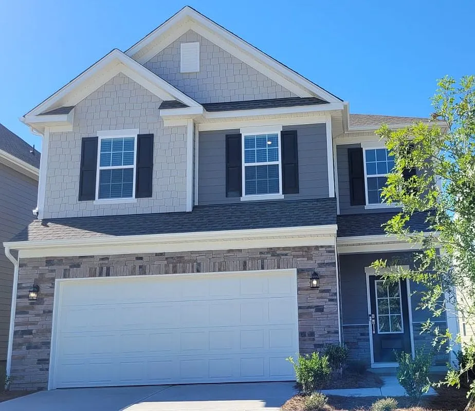 4 bed, 2.5 bath, 2158 sqft, $2,499 — Photo 1