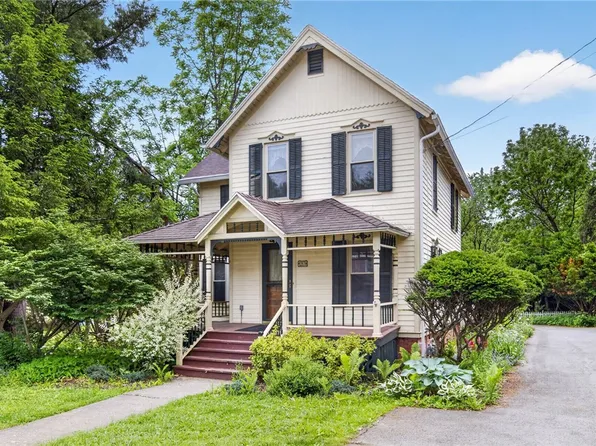 27 Main St, Freeville, NY 13068
