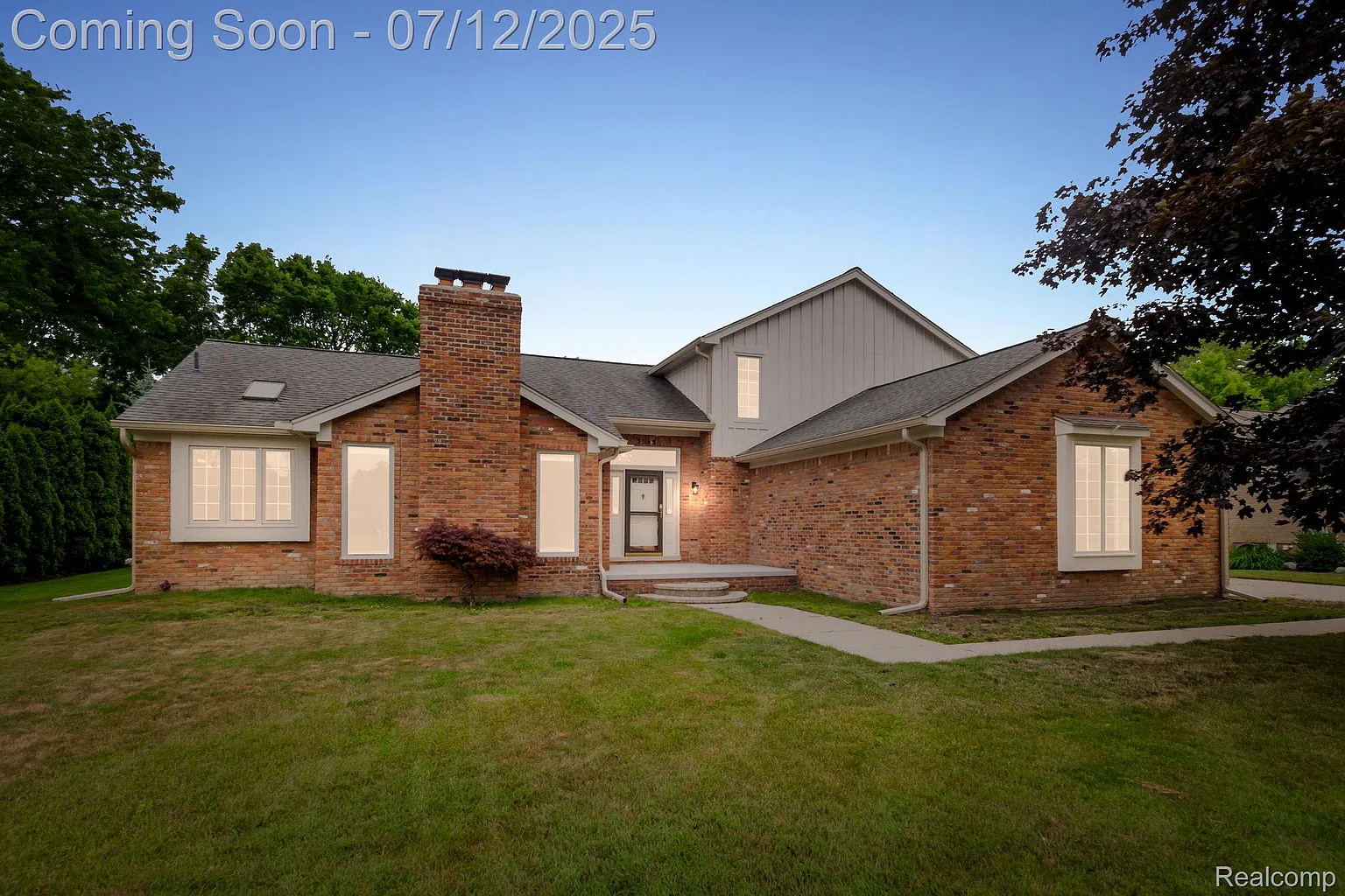3565 Aynsley Dr photo 1