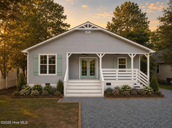 137 NE 31st Street, Oak Island, NC 28465