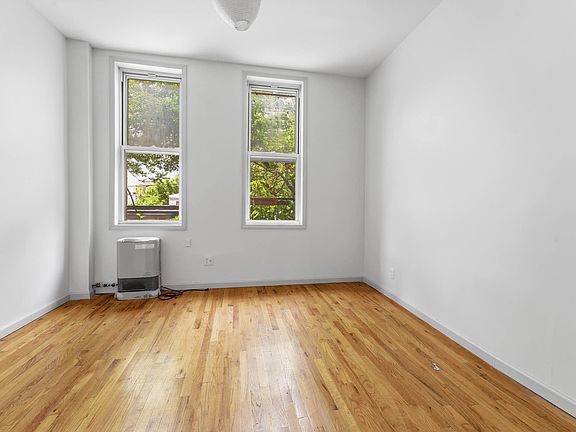 4th image of 169 Troutman St APT 3L