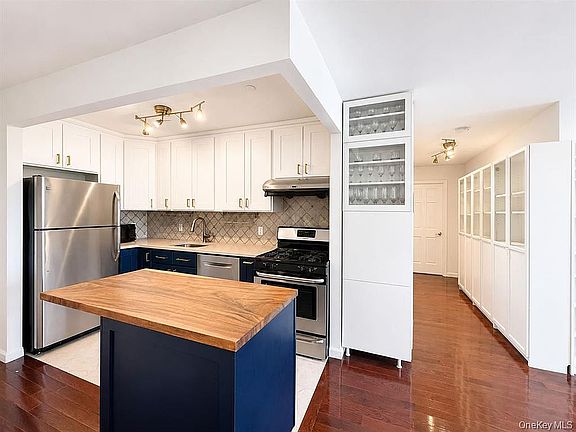 4th image of 37-49 81st St Unit 7D