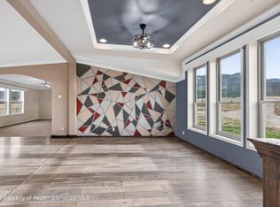 3747-301 County Rd, Parachute, CO 81635