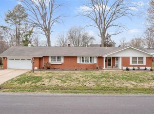 315 N Jackson St, Mascoutah, IL