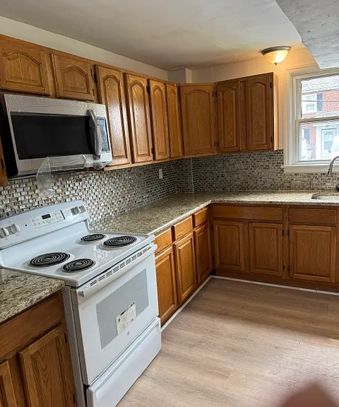 44 N Pennewell Dr — Photo 1