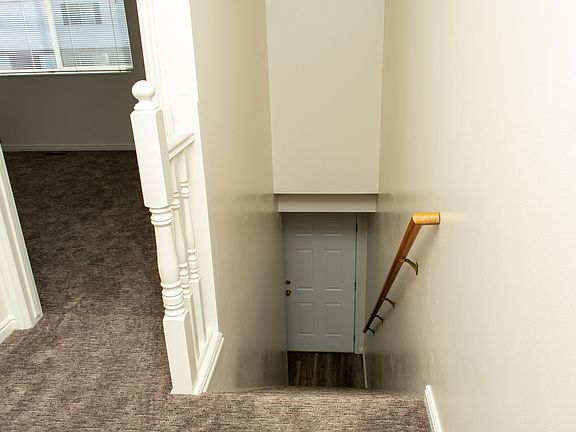 5th image of 1395 N 290 W #3