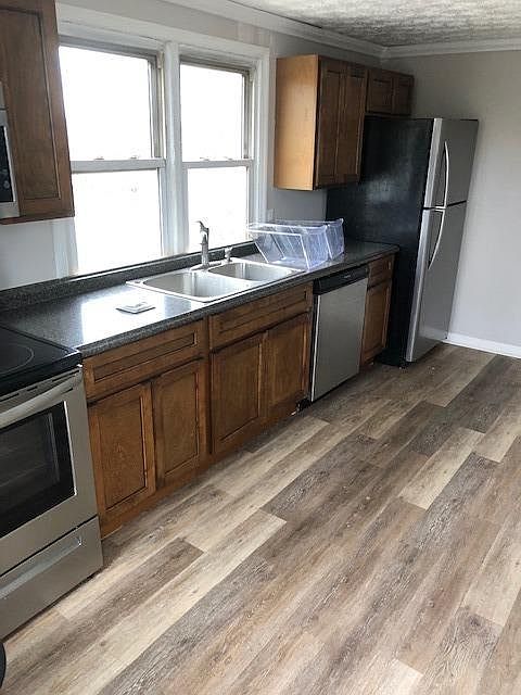 2nd image of 672 Woodward Ln