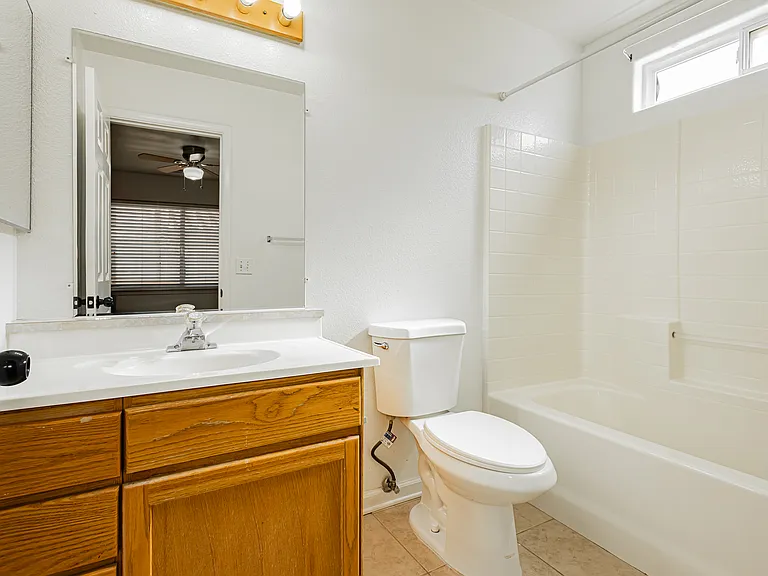 1081 Jubilee Ct #D — Photo 14