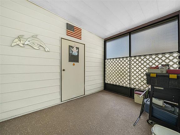 3rd image of 124 KENSINGTON PARK DRIVE