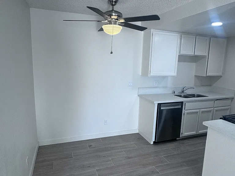 4144 Illinois St #3 — Photo 5