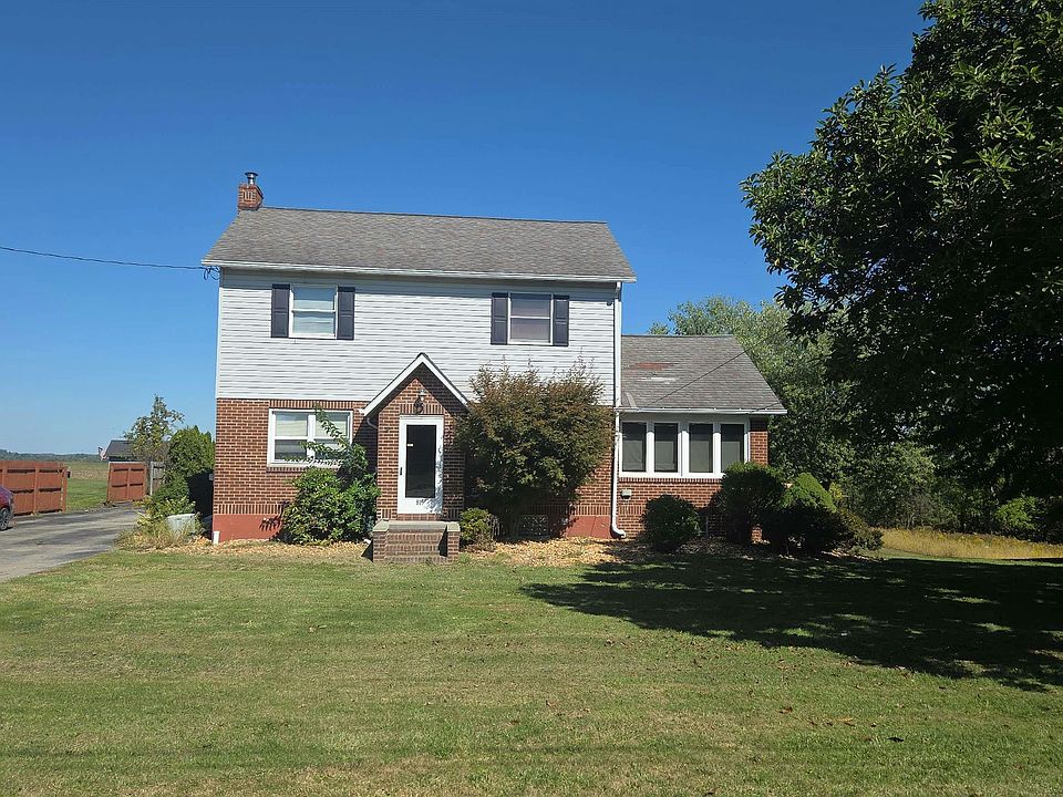 1st image of 815 Mount Pleasant Rd