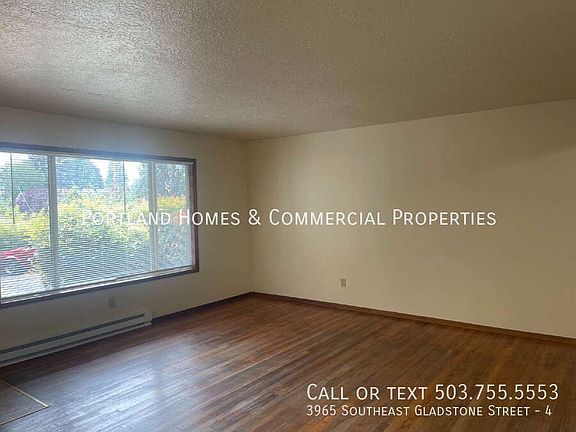 4th image of 3965 SE Gladstone St APT 4