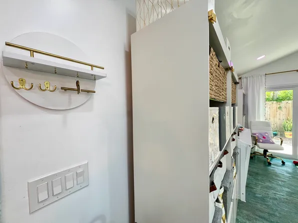 3860 13th Ave S, Saint Petersburg, FL