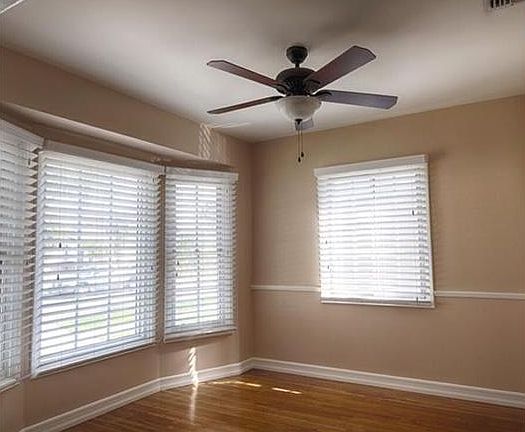 3rd image of 4129 Iroquois Ave