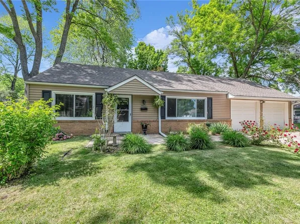 2108 W 78th St, Prairie Village, KS 66208
