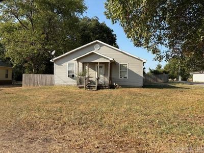 427 E Main St, Steele, MO, 63877