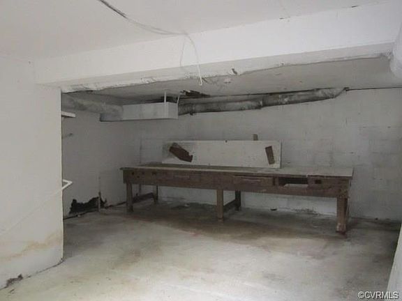 4th image of 415 Jefferson St